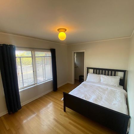 Furnished Apartments - Climate Pledge Arena Next Door Seattle Esterno foto